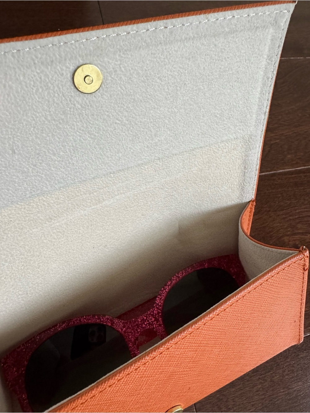 Vintage Gucci Pink Sunglasses With Tory Burch Replacement Case - Picture 5 of 6